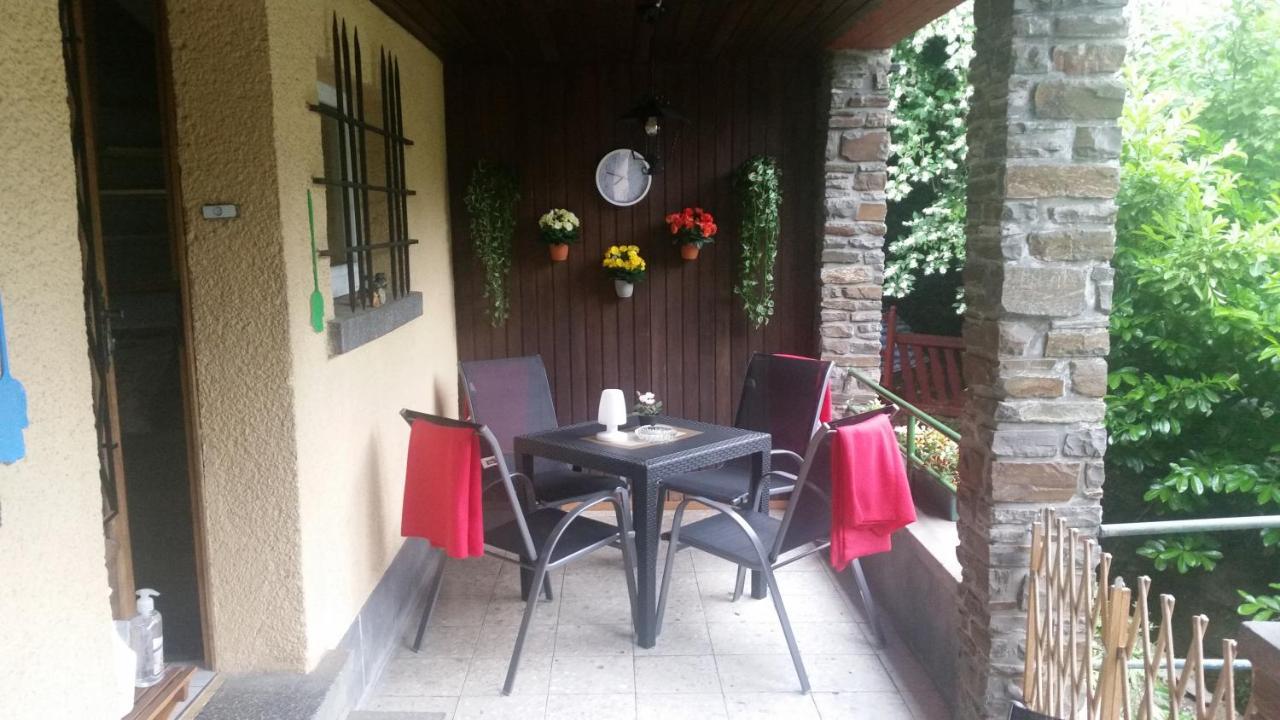 Haus Am Dekernbach Bed & Breakfast Cochem Dış mekan fotoğraf