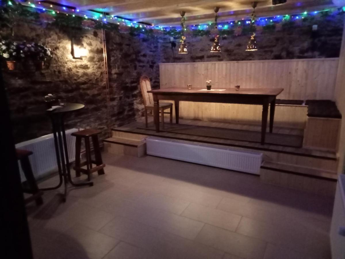 Haus Am Dekernbach Bed & Breakfast Cochem Dış mekan fotoğraf